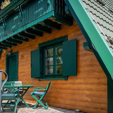 צרני לוג Chalets Runolist מראה חיצוני תמונה