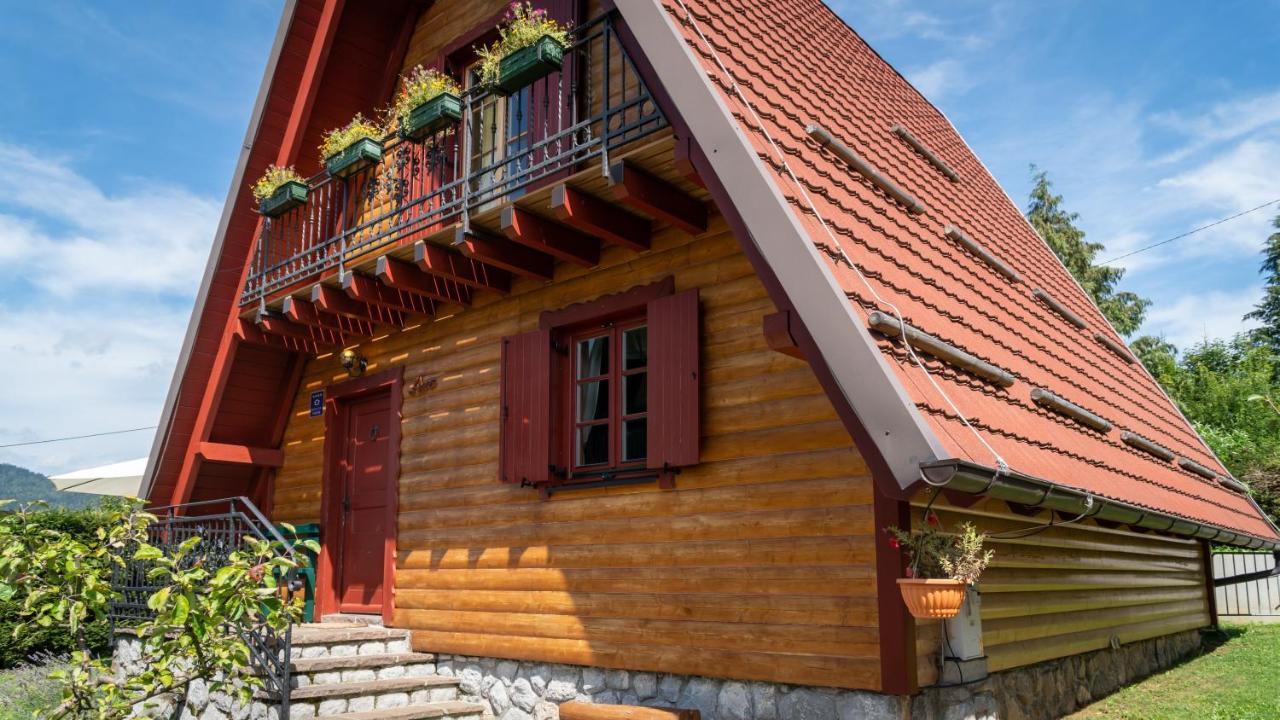 צרני לוג Chalets Runolist מראה חיצוני תמונה