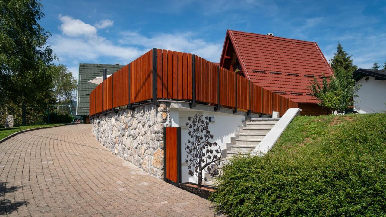 צרני לוג Chalets Runolist מראה חיצוני תמונה