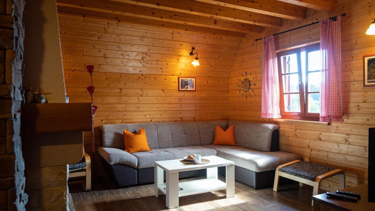 צרני לוג Chalets Runolist מראה חיצוני תמונה