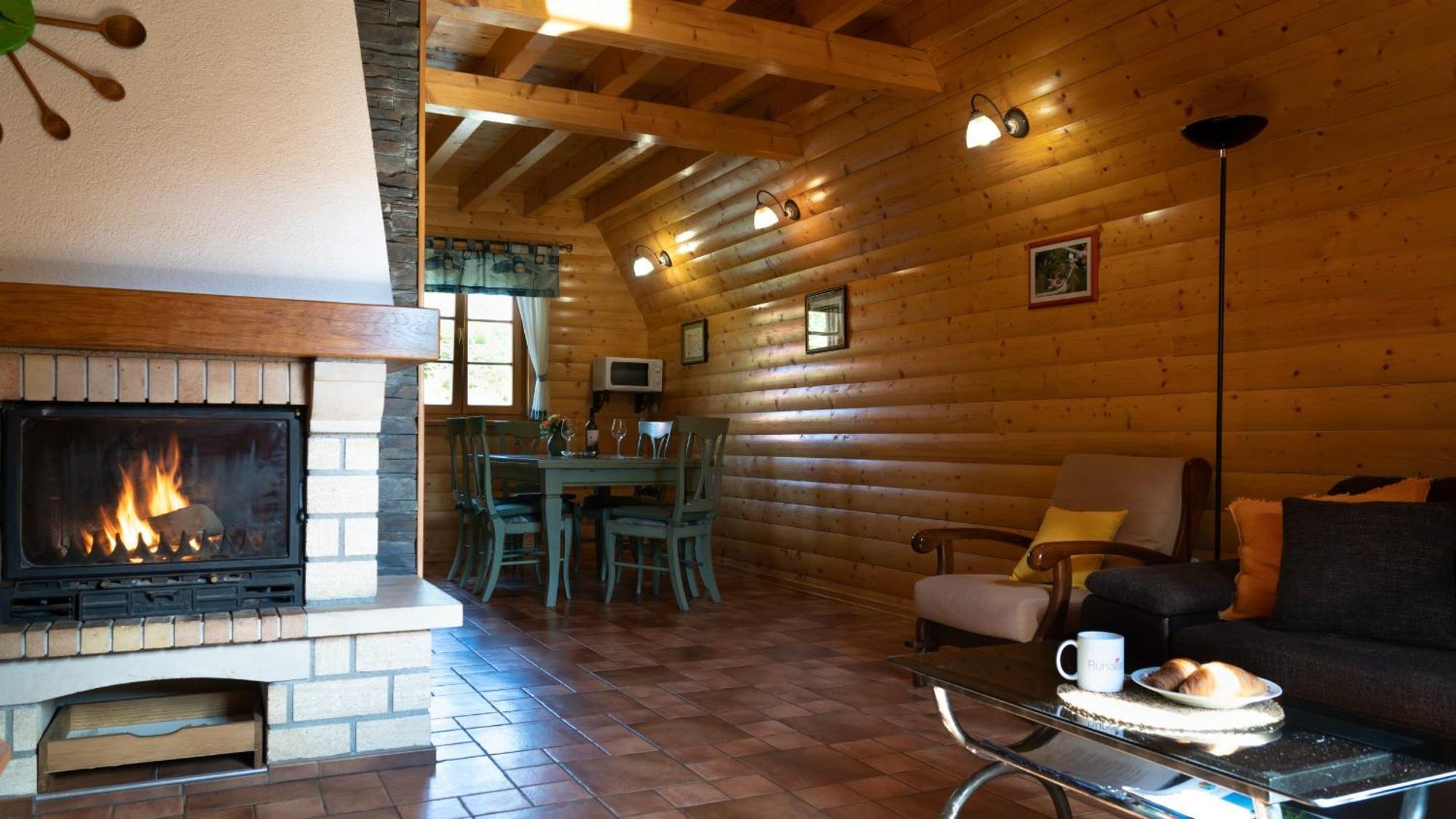 צרני לוג Chalets Runolist מראה חיצוני תמונה