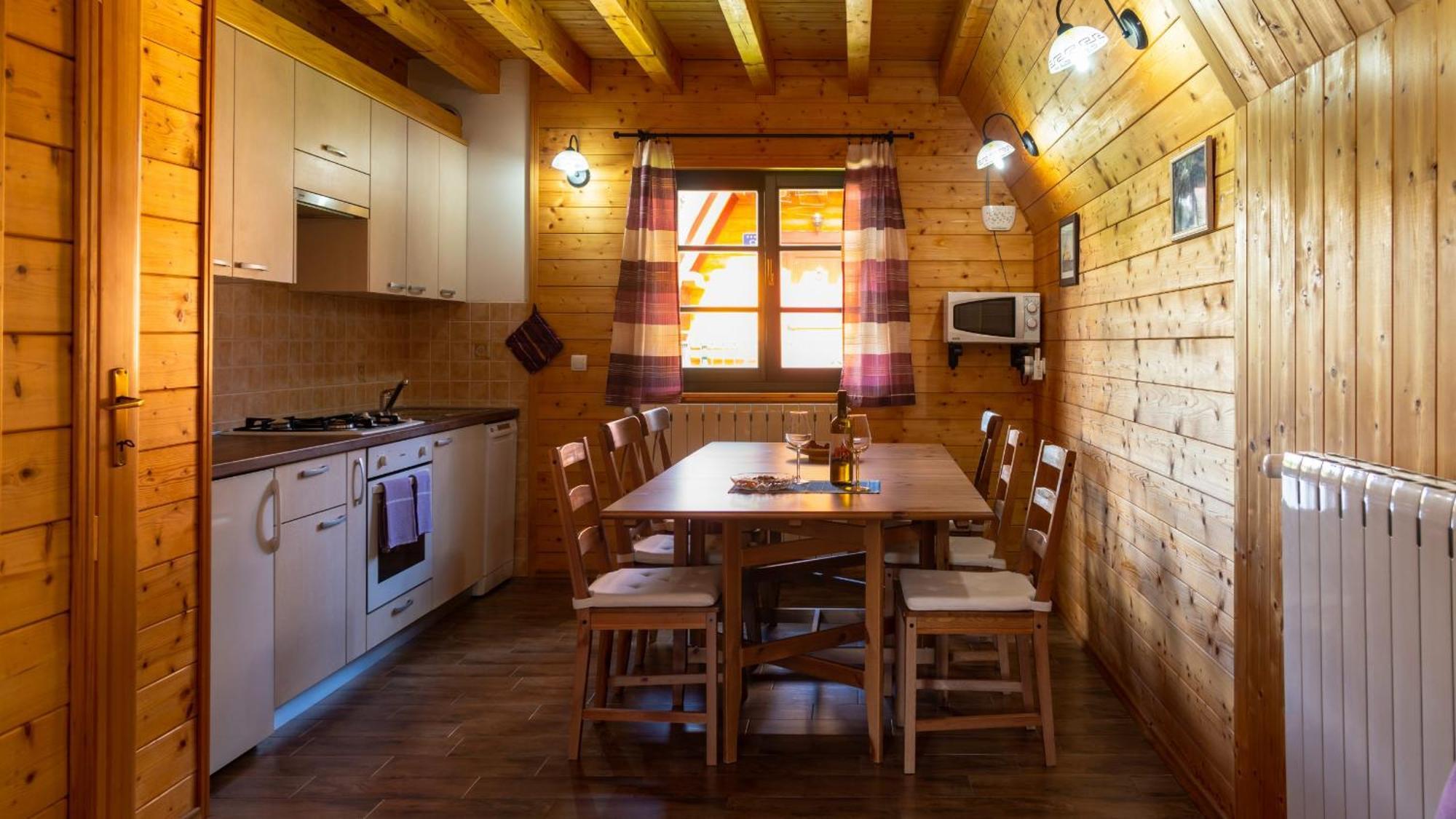 צרני לוג Chalets Runolist מראה חיצוני תמונה